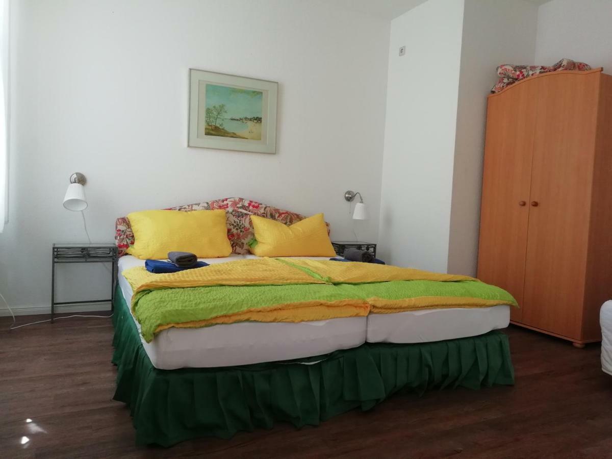 Ferienwohnung Am Torbogen Nr.3 Люббенау Экстерьер фото